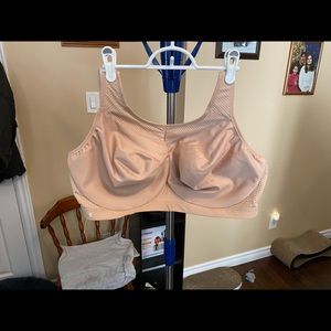 Sports bra tan in colour size 44 H